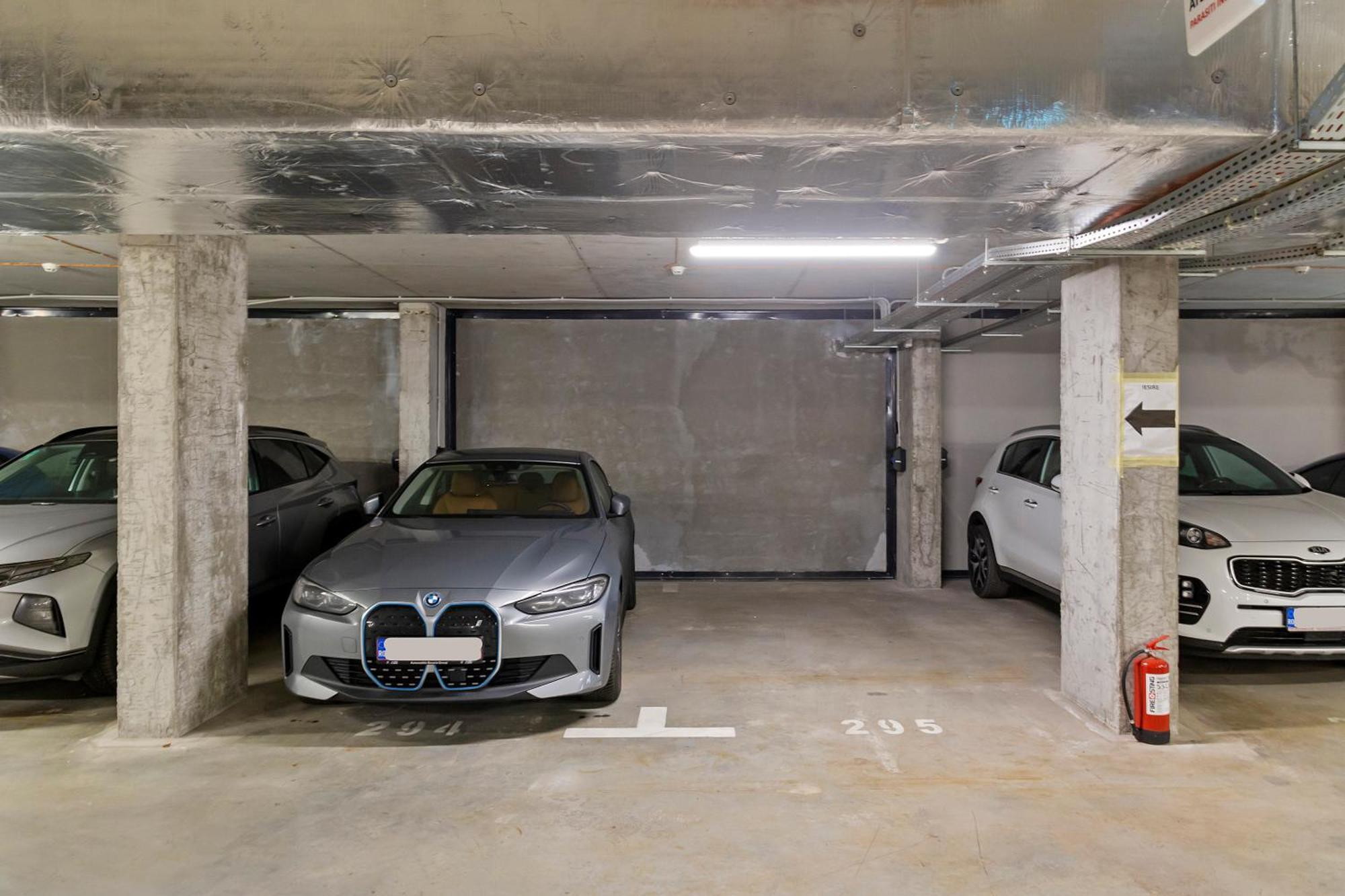 Mido Park Apartment With Private Parking & Self Check-In Bucarest Esterno foto