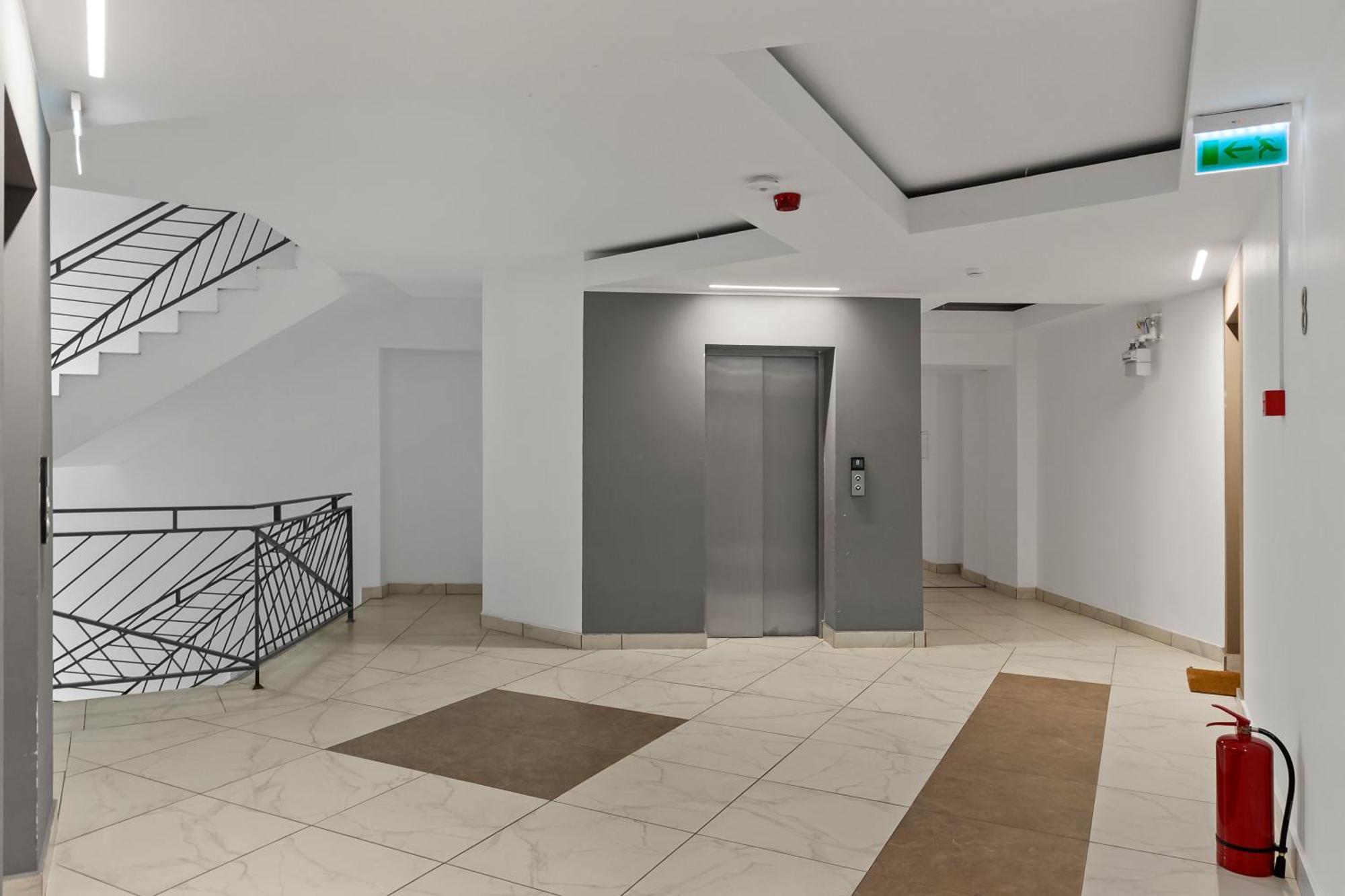 Mido Park Apartment With Private Parking & Self Check-In Bucarest Esterno foto