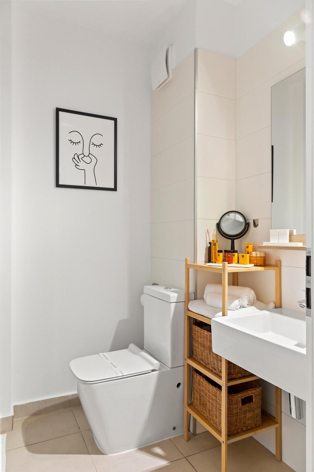 Mido Park Apartment With Private Parking & Self Check-In Bucarest Esterno foto