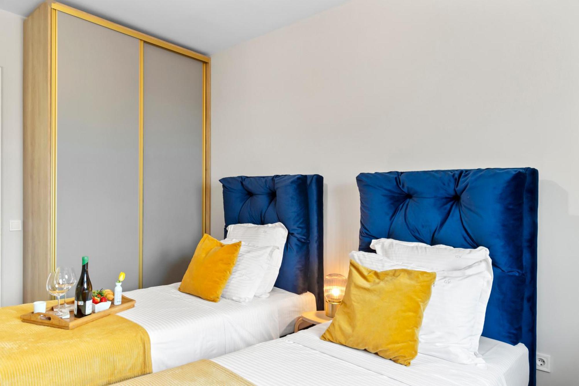Mido Park Apartment With Private Parking & Self Check-In Bucarest Esterno foto