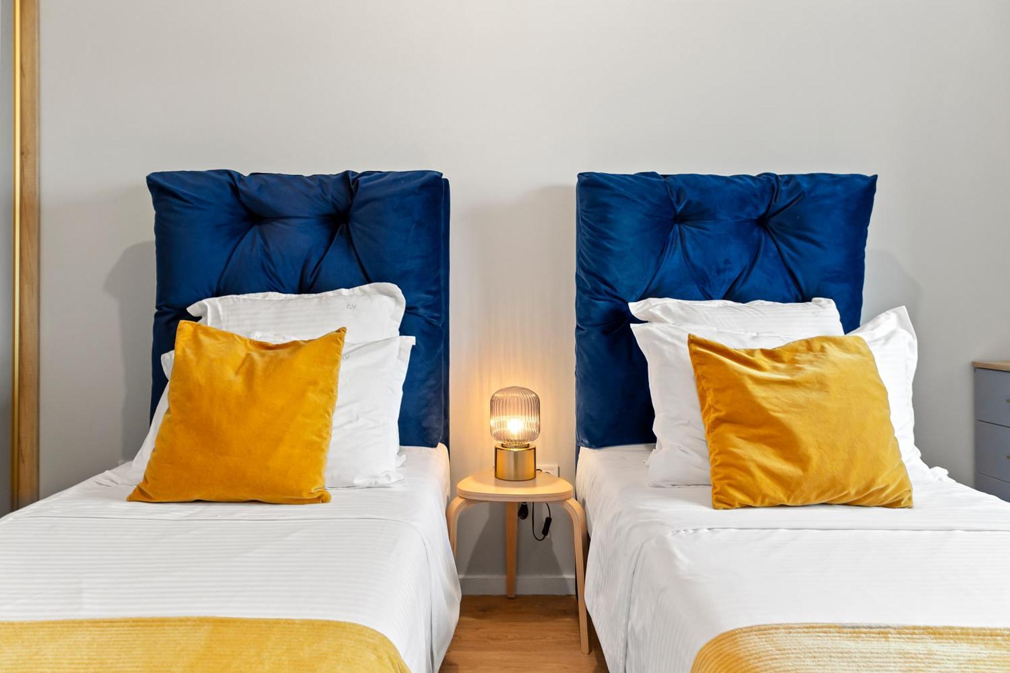Mido Park Apartment With Private Parking & Self Check-In Bucarest Esterno foto