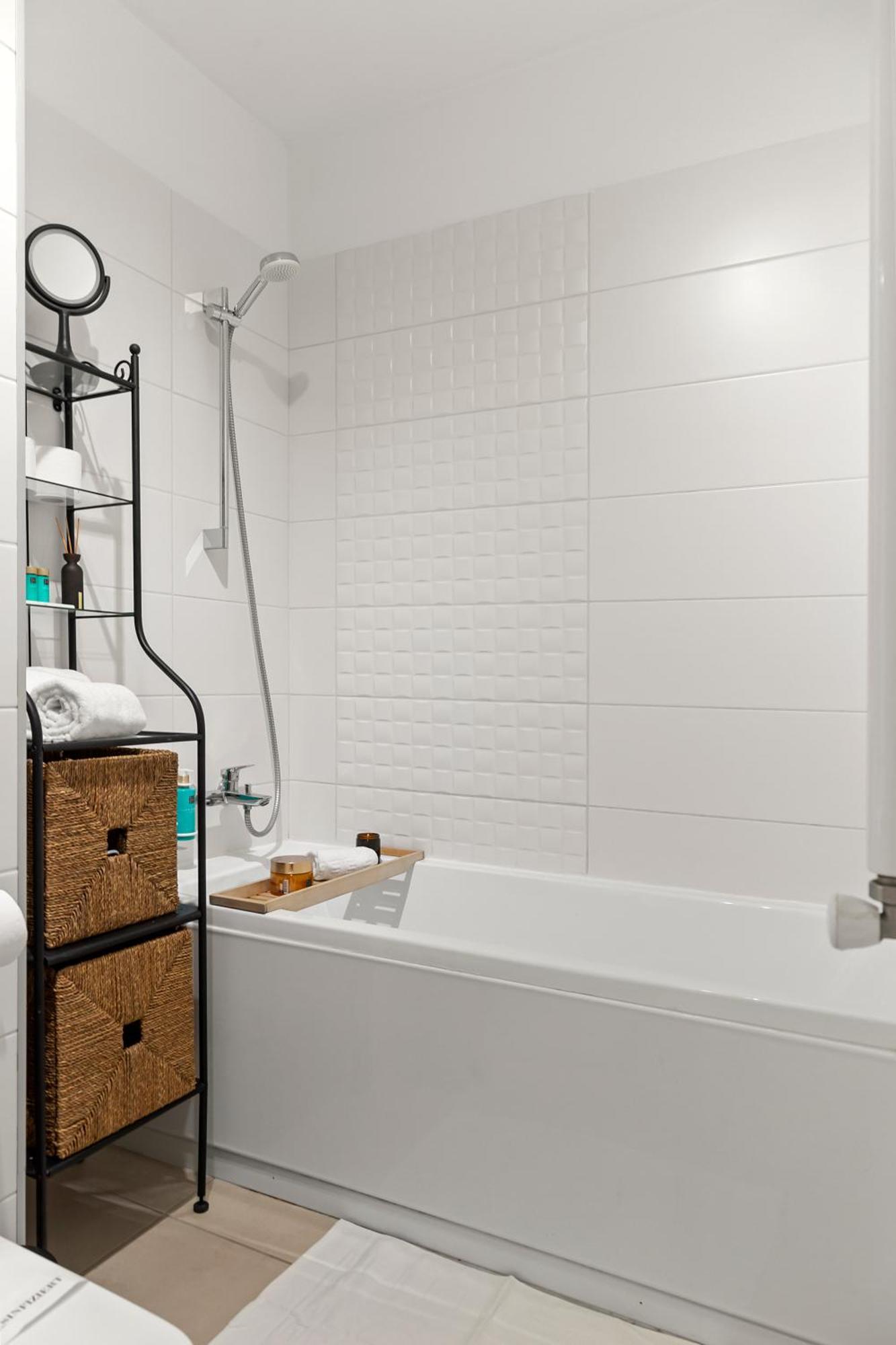 Mido Park Apartment With Private Parking & Self Check-In Bucarest Esterno foto